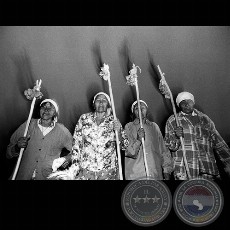 INDÍGENAS DEL PARAGUAY - Fotografía en blanco y negro de Juan Britos